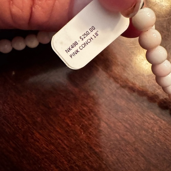 Native Pink Conch and Silver Navaho Bead Necklace - Picture 7 of 8